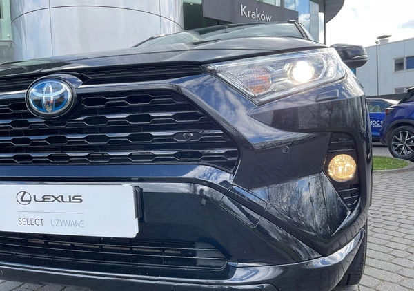 Toyota RAV4 cena 139900 przebieg: 140434, rok produkcji 2020 z Kraków małe 596